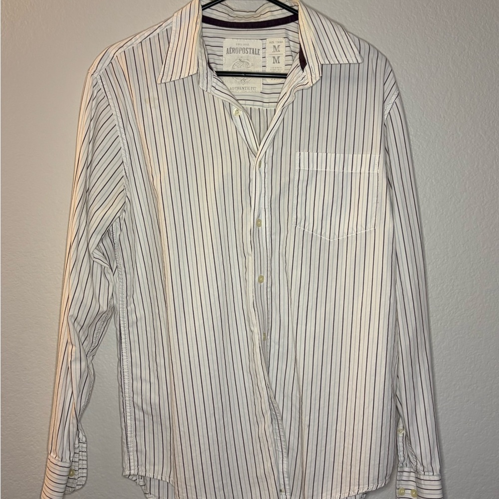 Aeropostale White Casual Button Down Shirt with Relaxed Fit